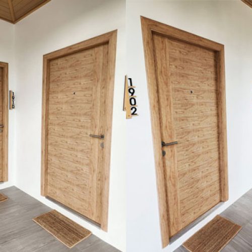 ประตูในบ้านวงกบไม้เทียม